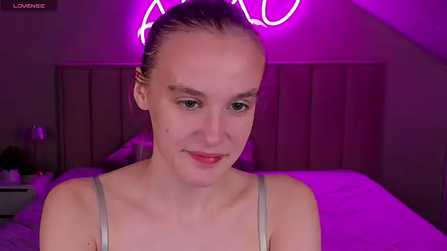 Carolin_Miller's cam snapshot