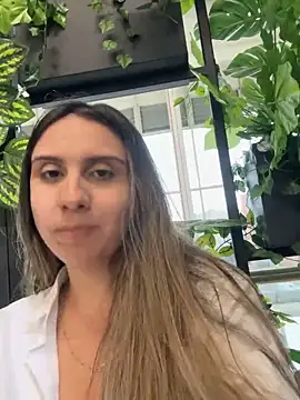 sarah_honey__ live sex cam