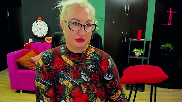 ChristyBrooks's cam snapshot