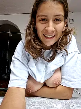 aytanna_torrez's cam snapshot