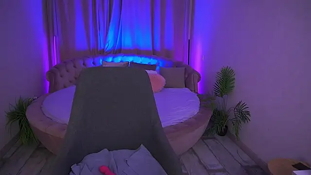 GentleAdellee's cam snapshot