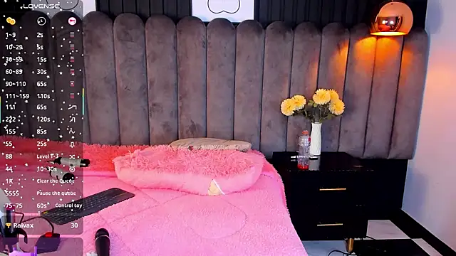 chelsea_bolton_'s cam snapshot