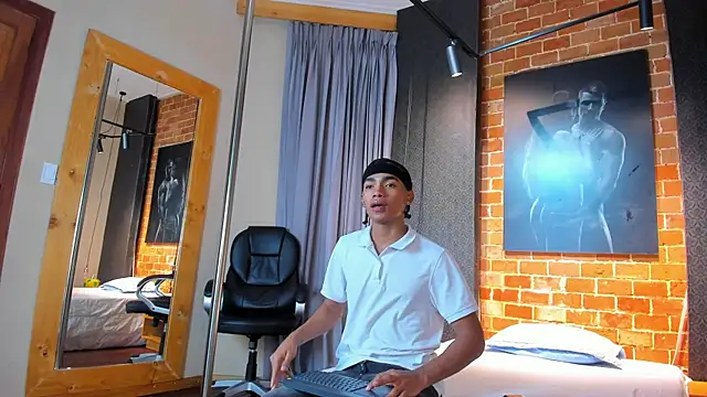 AlanCutee's cam snapshot