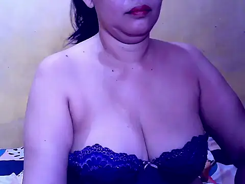 SweetMoonlight's cam snapshot