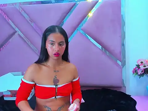 CloeMorenti_'s cam snapshot