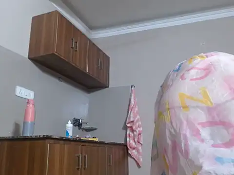 suzen_night's cam snapshot