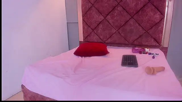 SAARA_LOIIS1's cam snapshot