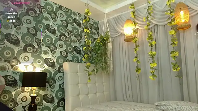 Sweet_Rabbitss live sex cam