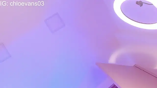 Chloe_evans__'s cam snapshot