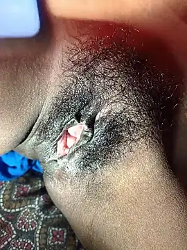 pooja-capal81's cam snapshot