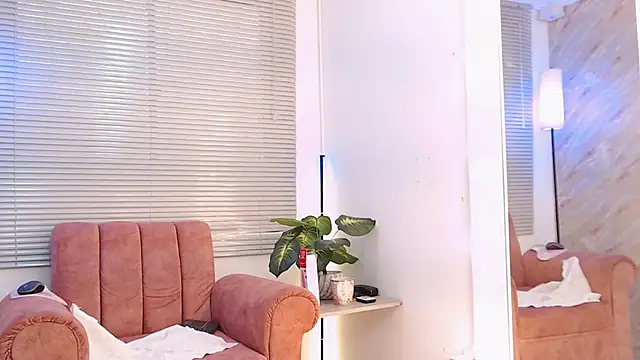 Lunaa_Milf's cam snapshot