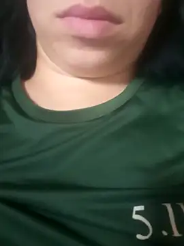 Alinasis23's cam snapshot