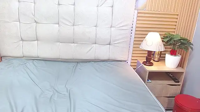 meliangels303av's cam snapshot