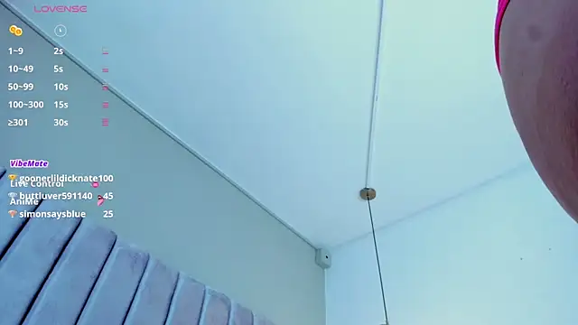 AnnaNoval_10's web cam