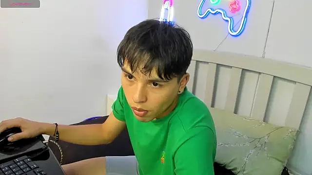 StiwenTwink's cam snapshot