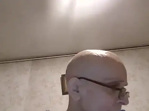 mariusica1@xh's cam snapshot