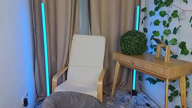 va1ora's cam snapshot