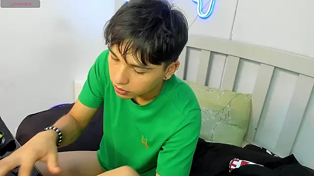 StiwenTwink's cam snapshot