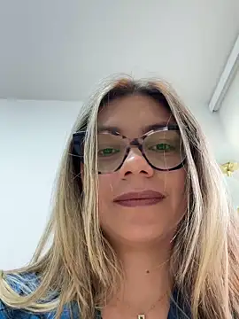 alicee16 live sex cam