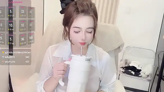 Follyise live sex cam