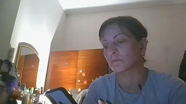 ShawnaAdams live sex cam