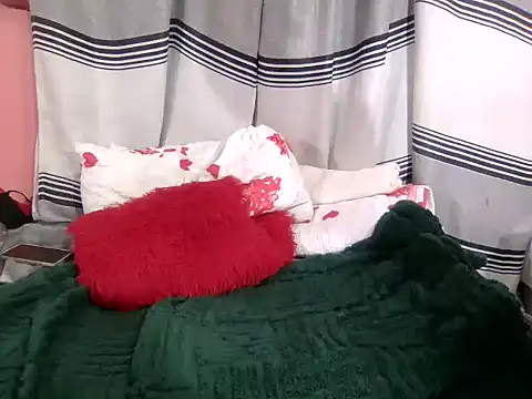 DarkQueen_94's cam snapshot