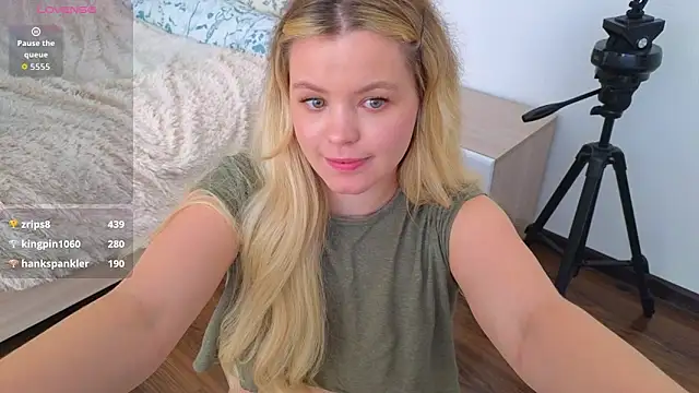 Milana15's cam snapshot