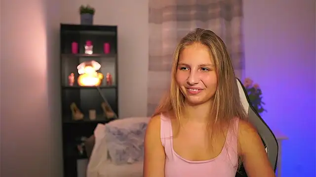 emmie_murray's cam snapshot