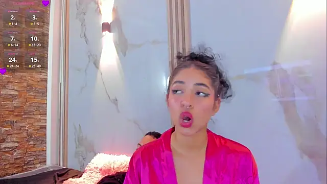 Aron_and_molly's cam snapshot