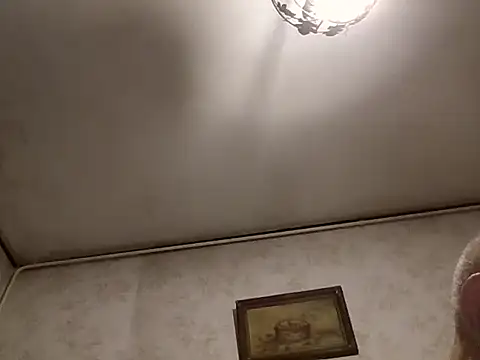 mariusica1@xh live sex cam