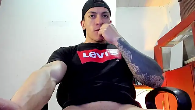 aquiles_51 live sex cam