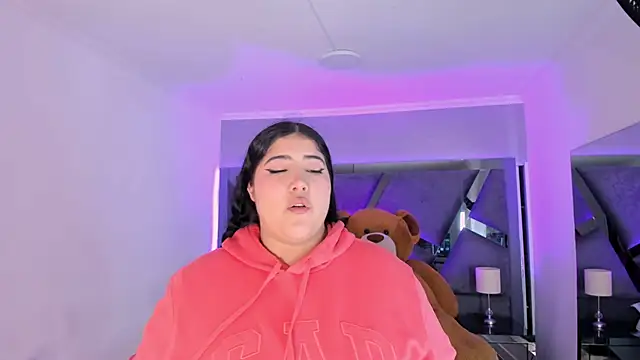 AmberiniHoffman live sex cam