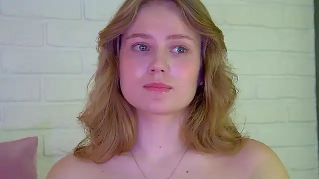 SelinSwarovski live sex cam