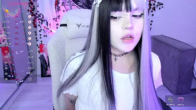 SelenaCute live sex cam