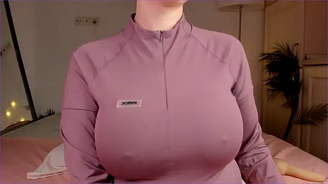 SonyaBabyn's cam snapshot