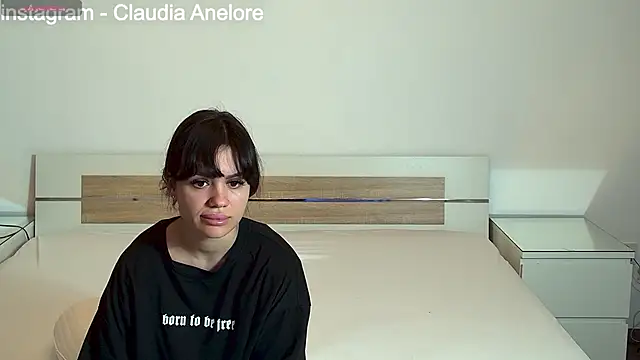 QueeAnne's cam snapshot