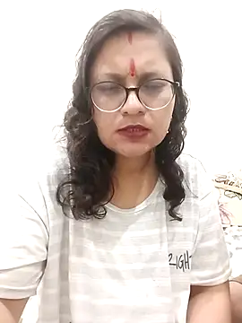 Mahira_sharma01's cam snapshot