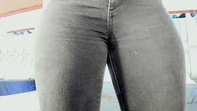 NikkySmiith's cam snapshot