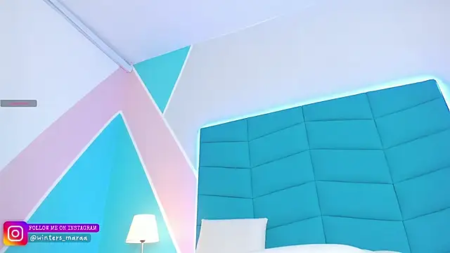 mara_winters_'s cam snapshot