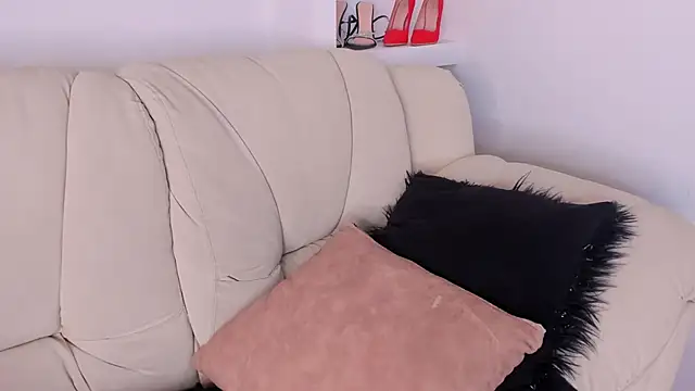 Radiant_Naomi's cam snapshot