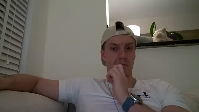 ploki2180 live sex cam