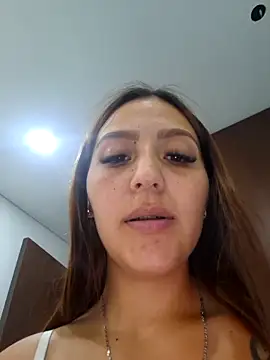 Emily-7_ live sex cam