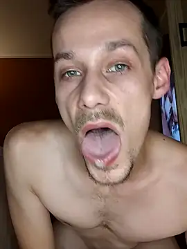 Crazzy_Maiky live sex cam