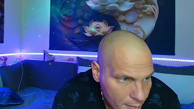 xDeepInLovexx live sex cam