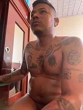 Saipadpuer30 live sex cam