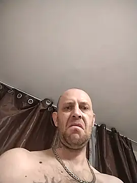 MaxDevilWhite live sex cam