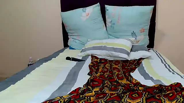 Bbw255's Stripchat show and profile