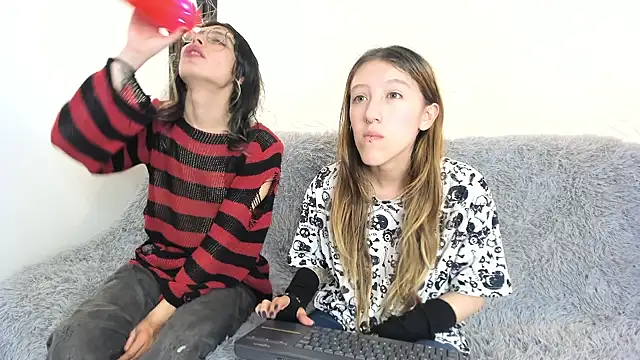 BRIAR_AND_BLAIR live sex cam