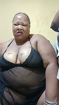 XCHOCOLOVEBBW69 live sex cam