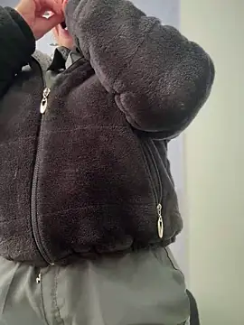 Ariana-07 live sex cam